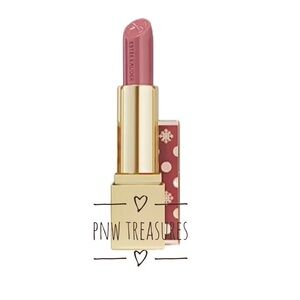 Estée Lauder Limited Edition Lipstick in ROSY RIBBON